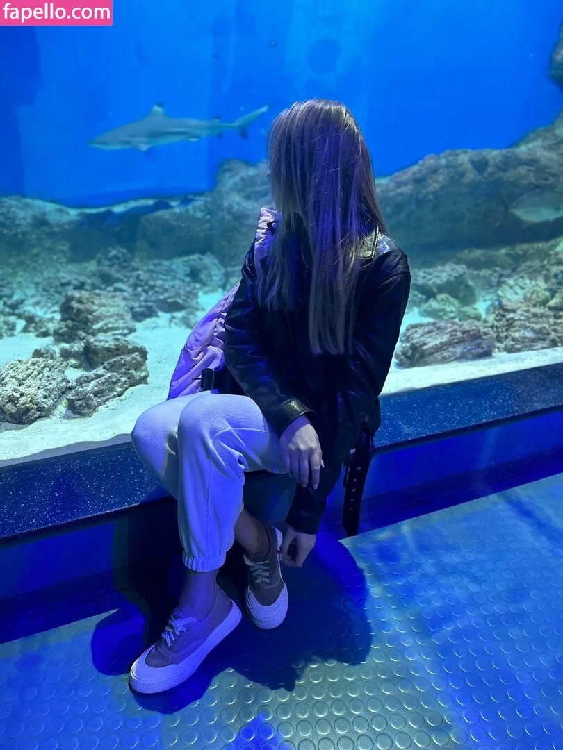 busya18plus Onlyfans Photo Gallery 