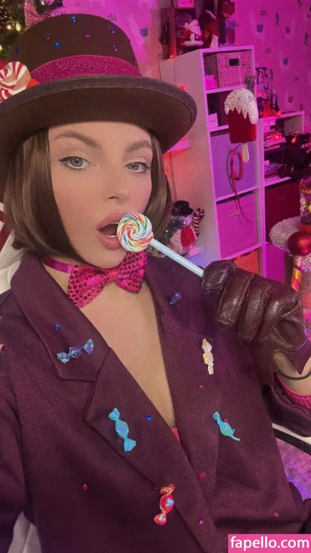 busya18plus Onlyfans Photo Gallery 