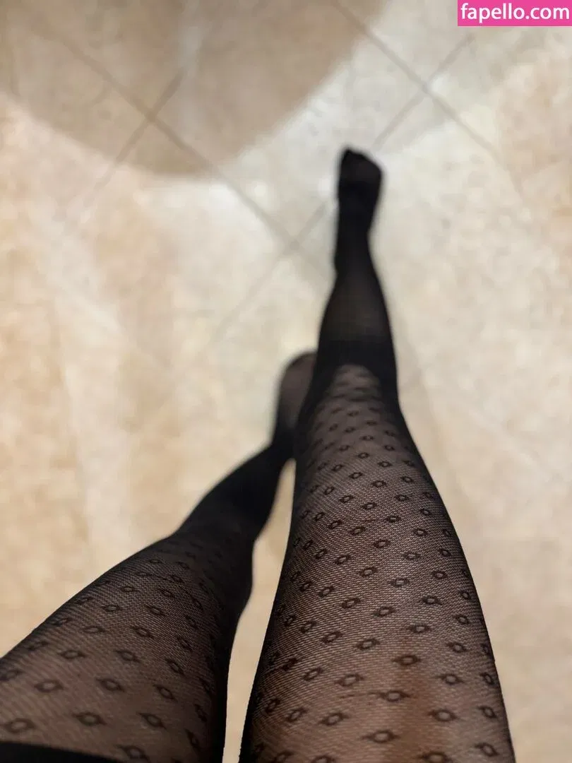 busya18plus Onlyfans Photo Gallery 