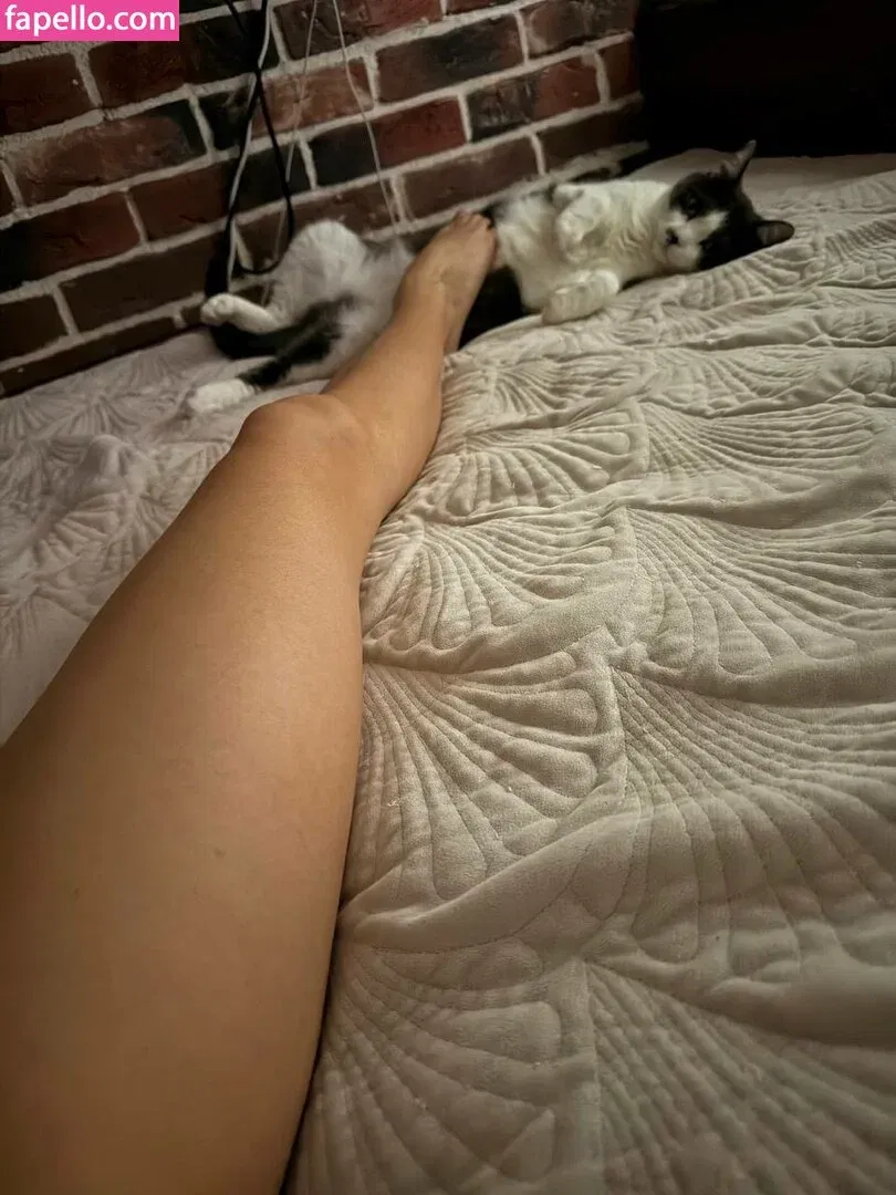 busya18plus Onlyfans Photo Gallery 