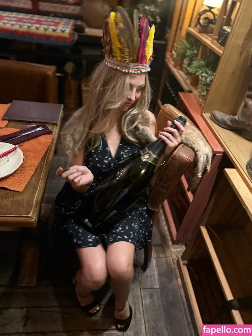 busya18plus Onlyfans Photo Gallery 