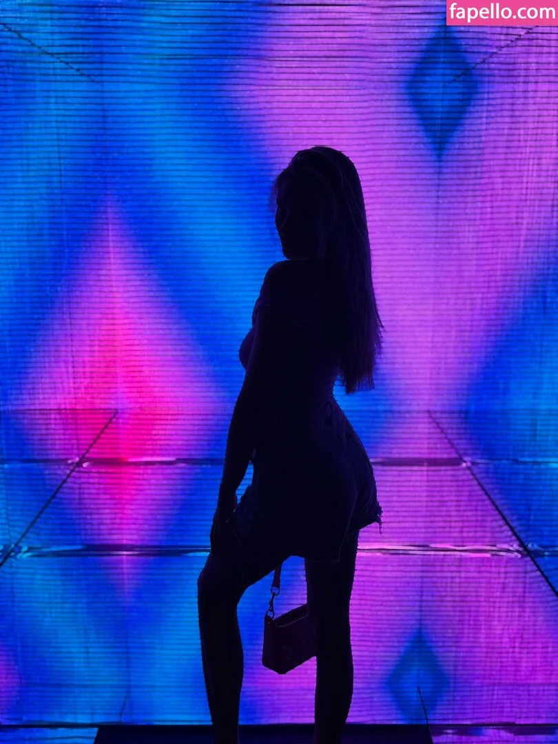 busya18plus Onlyfans Photo Gallery 