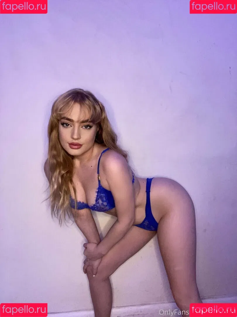 JadeCSGO Onlyfans Photo Gallery 