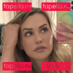 miamalkovafree Onlyfans Photo Gallery 