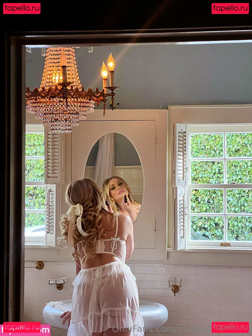 miamalkovafree Onlyfans Photo Gallery 