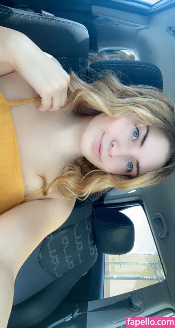 bbygirldess Onlyfans Photo Gallery 