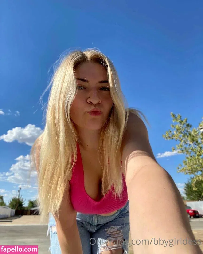 bbygirldess Onlyfans Photo Gallery 