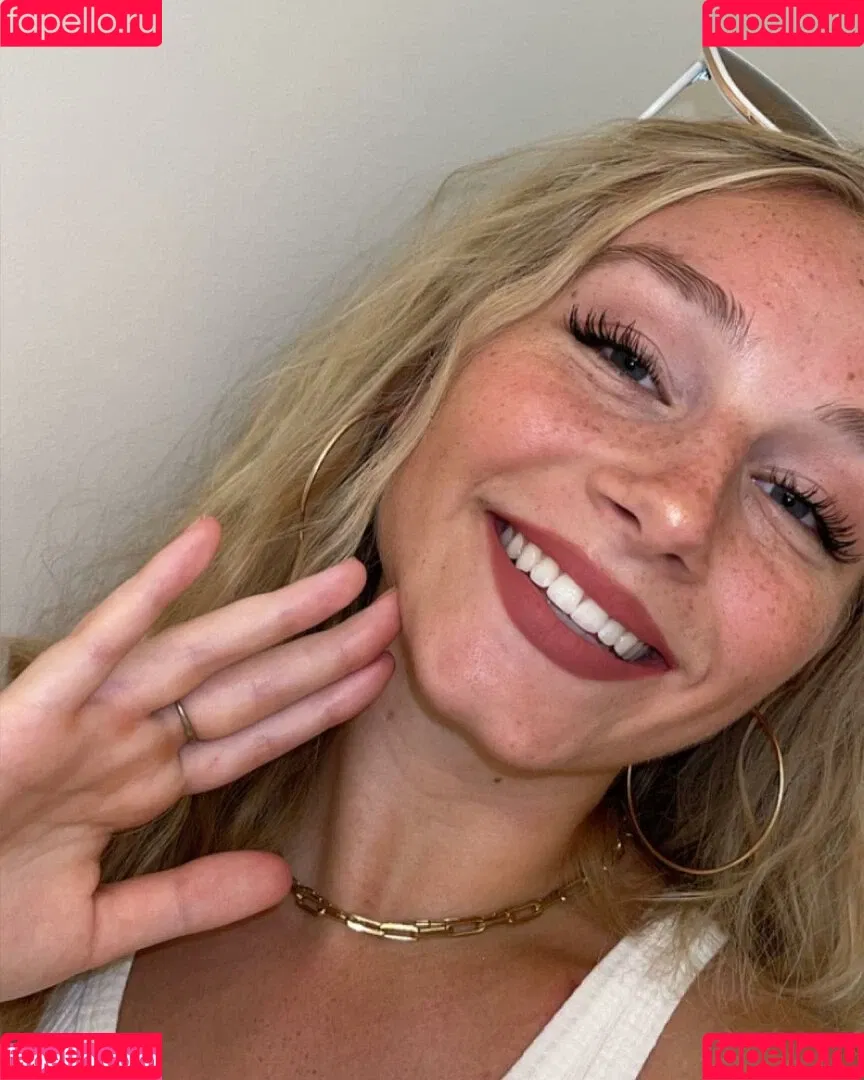 Hannah Alyssa Woods Onlyfans Photo Gallery 