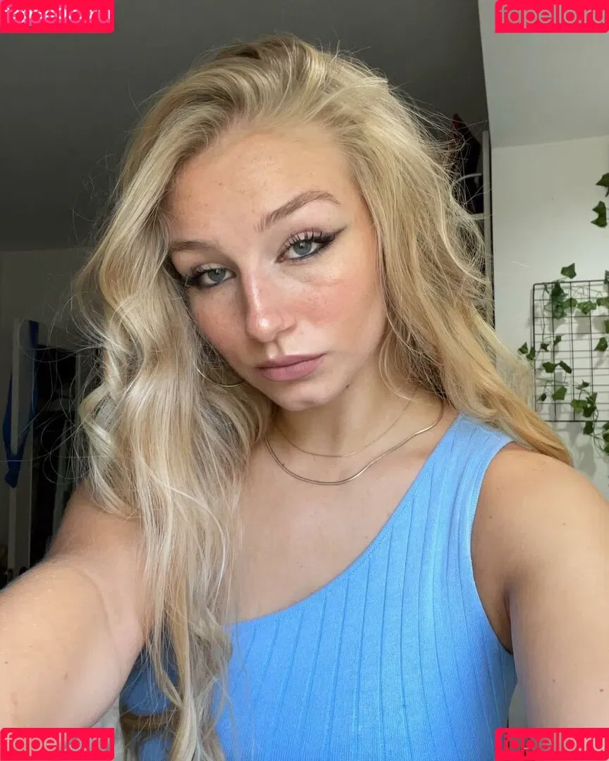 Hannah Alyssa Woods Onlyfans Photo Gallery 