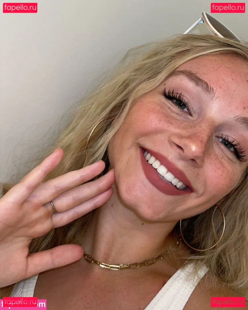 Hannah Alyssa Woods Onlyfans Photo Gallery 