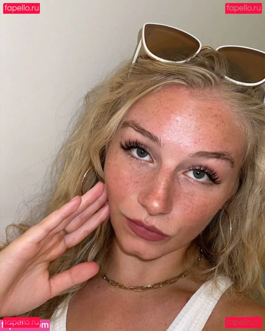 Hannah Alyssa Woods Onlyfans Photo Gallery 