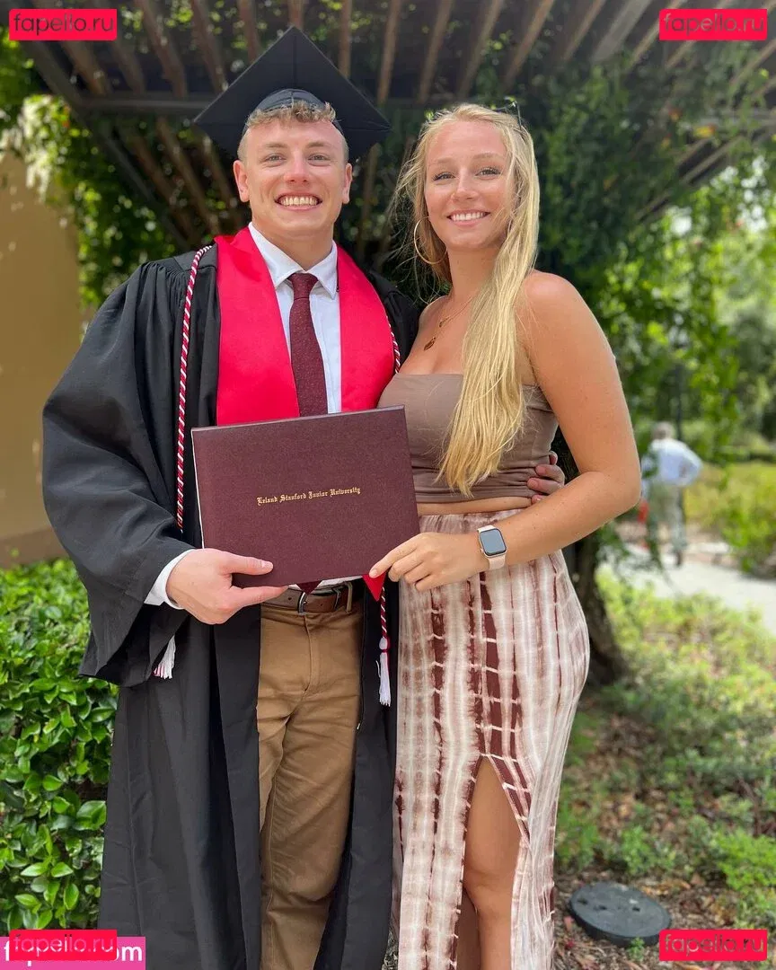 Hannah Alyssa Woods Onlyfans Photo Gallery 