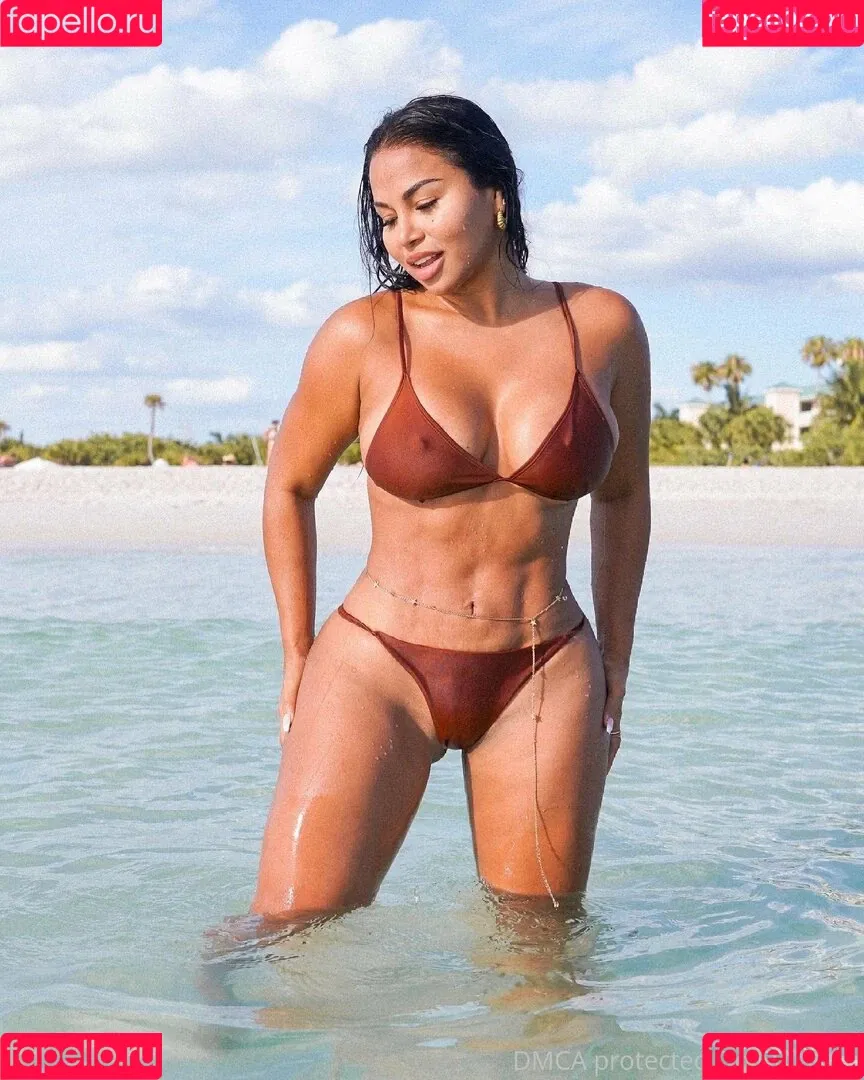 dollycastro Onlyfans Photo Gallery 