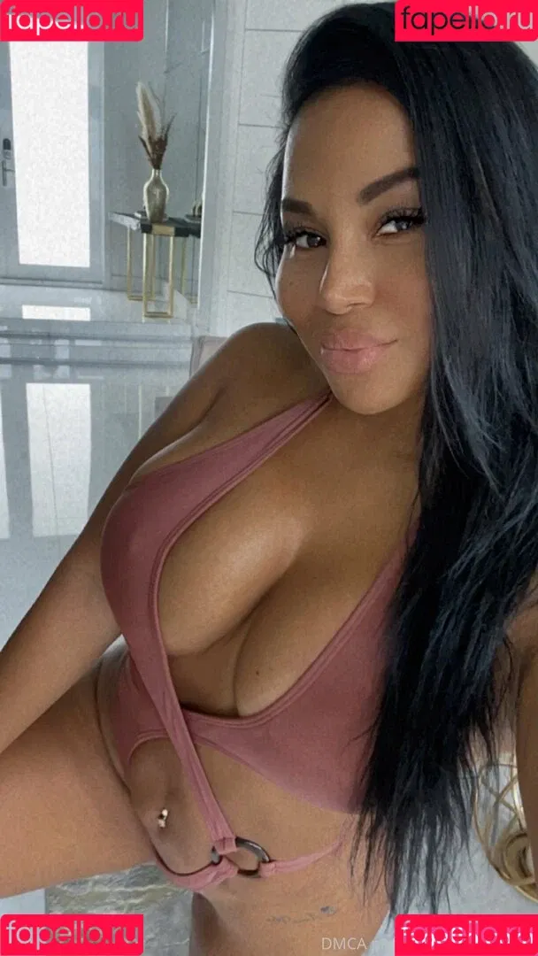 dollycastro Onlyfans Photo Gallery 