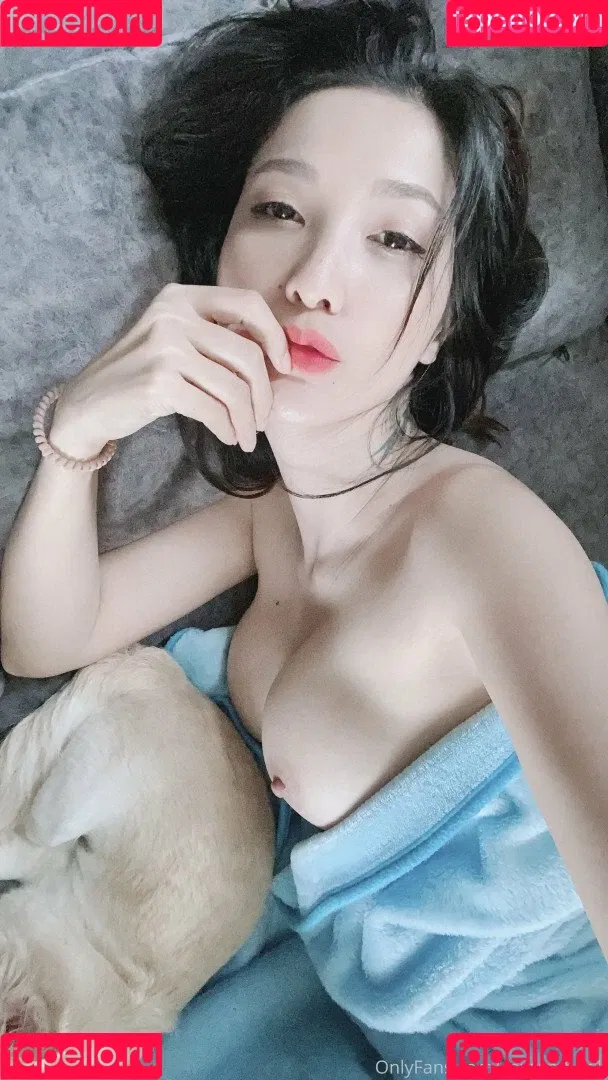 September.K Onlyfans Photo Gallery 