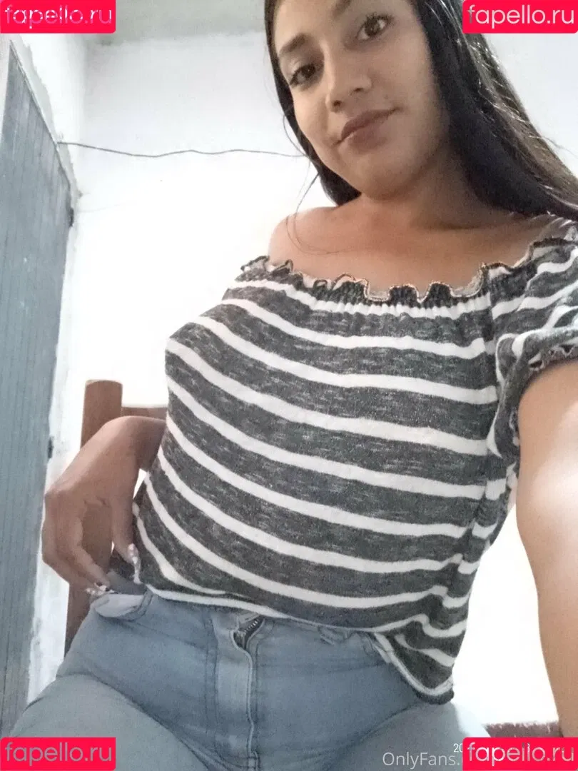 gggloria Onlyfans Photo Gallery 
