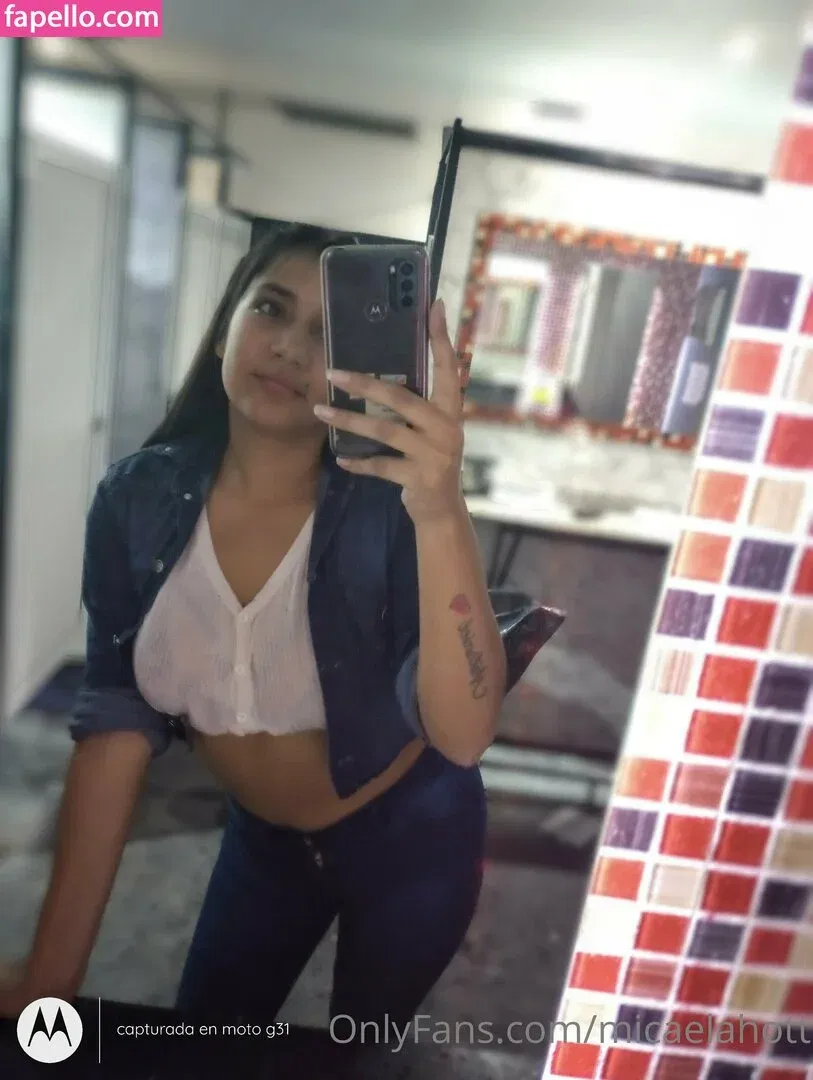 gggloria Onlyfans Photo Gallery 