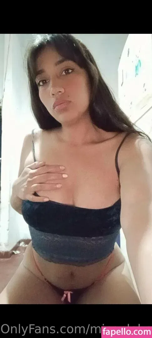 gggloria Onlyfans Photo Gallery 