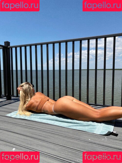 Erica Lynn Onlyfans Photo Gallery 