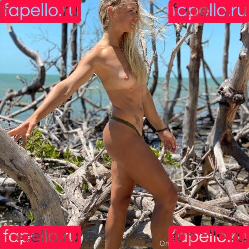 Erica Lynn Onlyfans Photo Gallery 