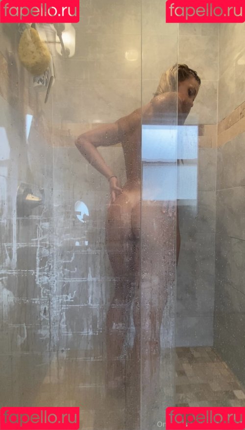 Erica Lynn Onlyfans Photo Gallery 