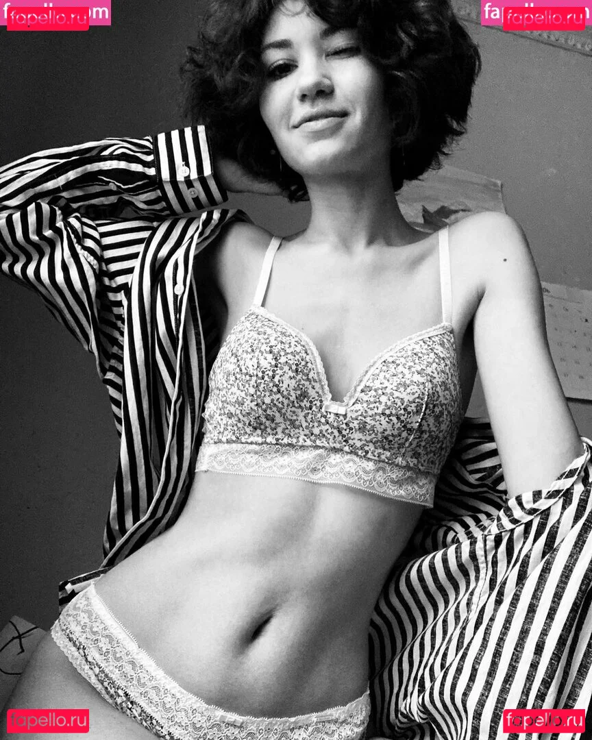 adorable_dina_official Onlyfans Photo Gallery 