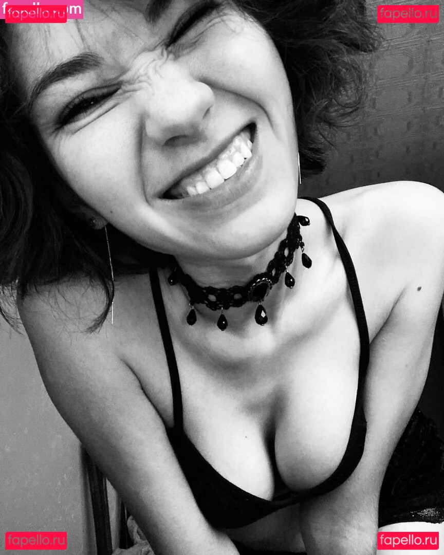 adorable_dina_official Onlyfans Photo Gallery 