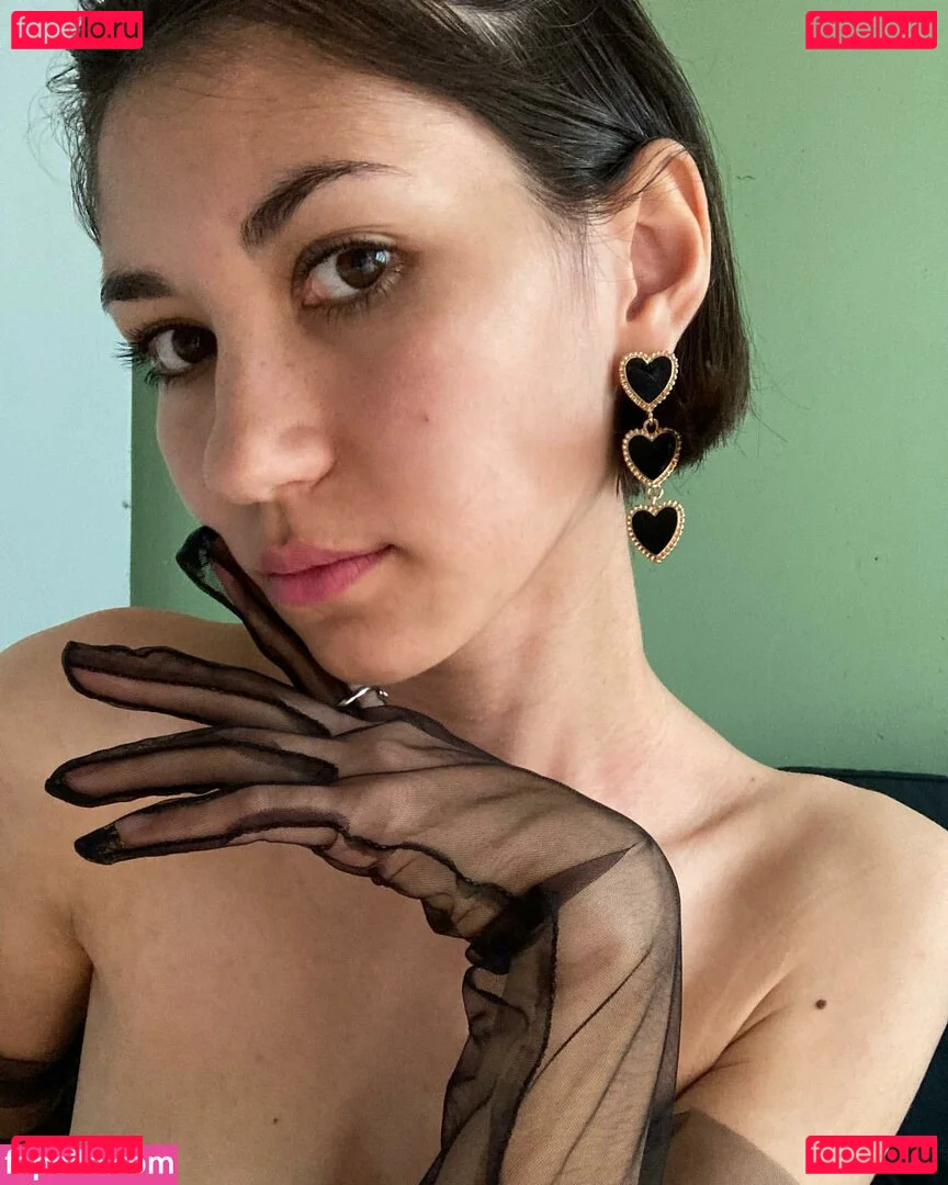 adorable_dina_official Onlyfans Photo Gallery 