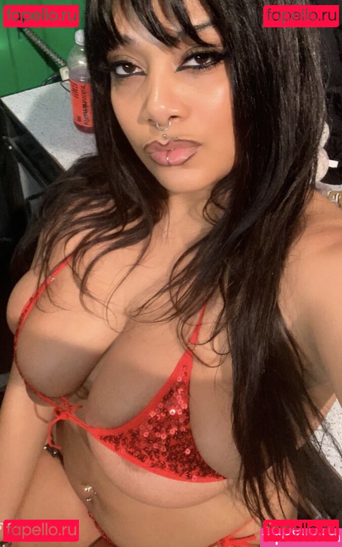 MarcelineSteel Nude Onlyfans Photo 6