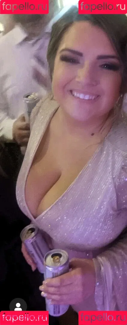 Chelsea Hammill Onlyfans Photo Gallery 