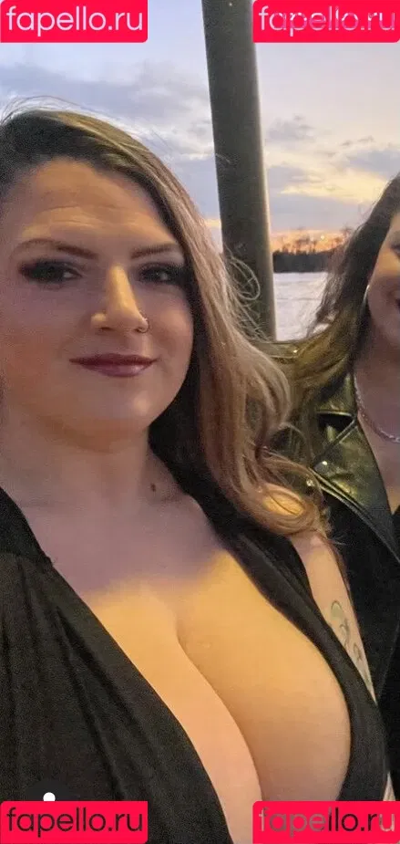 Chelsea Hammill Onlyfans Photo Gallery 