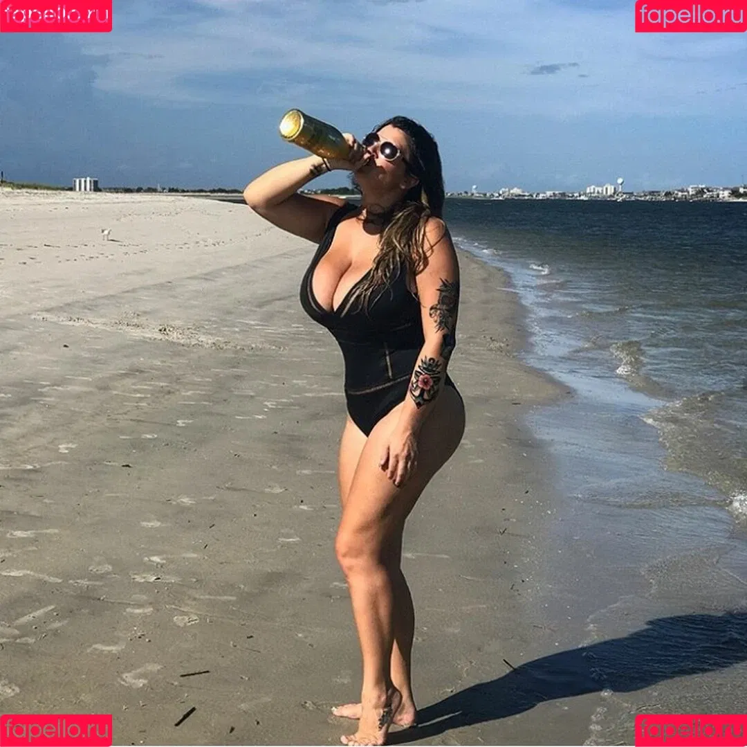 Chelsea Hammill Onlyfans Photo Gallery 