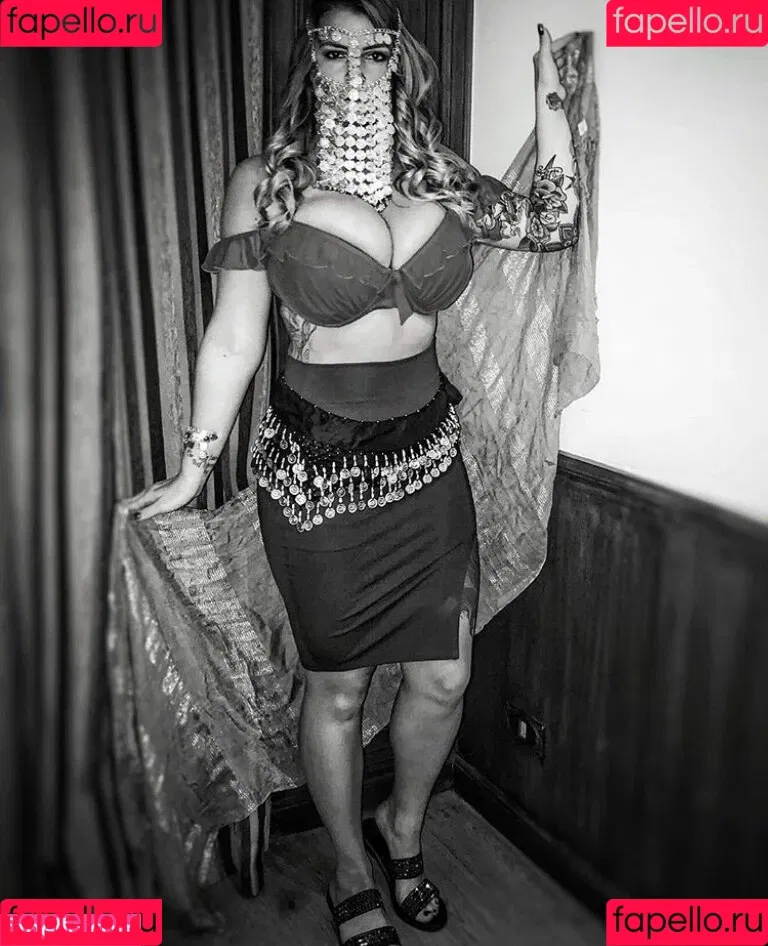 Chelsea Hammill Onlyfans Photo Gallery 