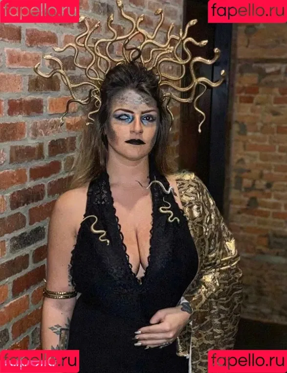 Chelsea Hammill Onlyfans Photo Gallery 