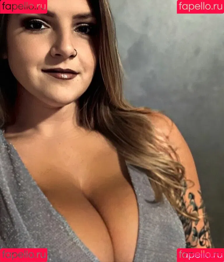 Chelsea Hammill Onlyfans Photo Gallery 
