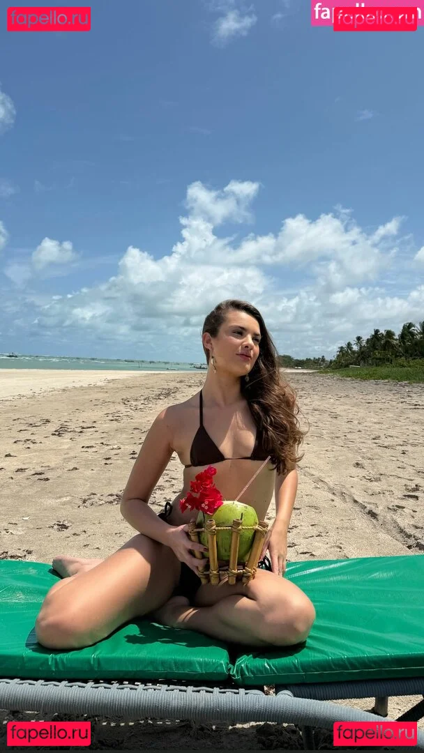 Livia Inhudes Onlyfans Photo Gallery 