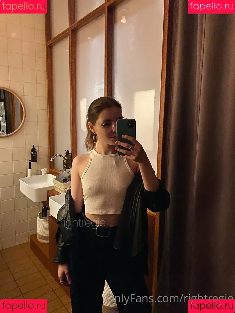 rightregie Onlyfans Photo Gallery 