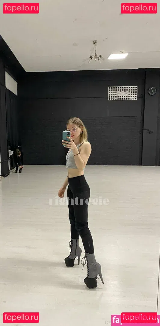 rightregie Onlyfans Photo Gallery 