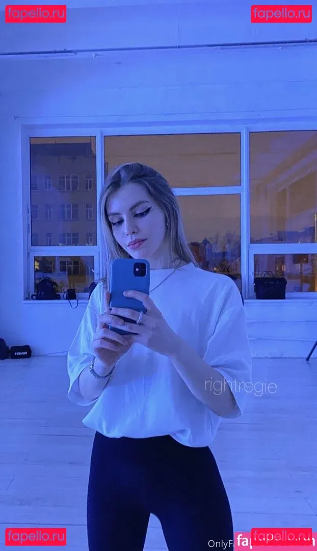 rightregie Onlyfans Photo Gallery 