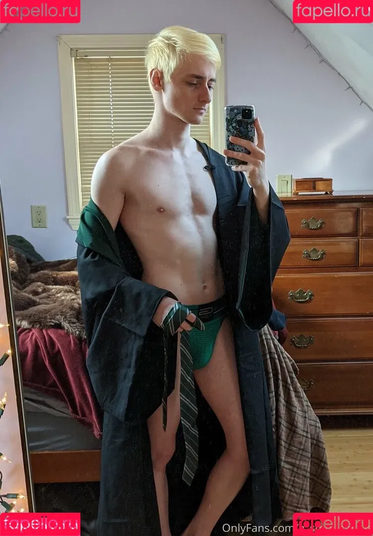 asmolcactus Onlyfans Photo Gallery 