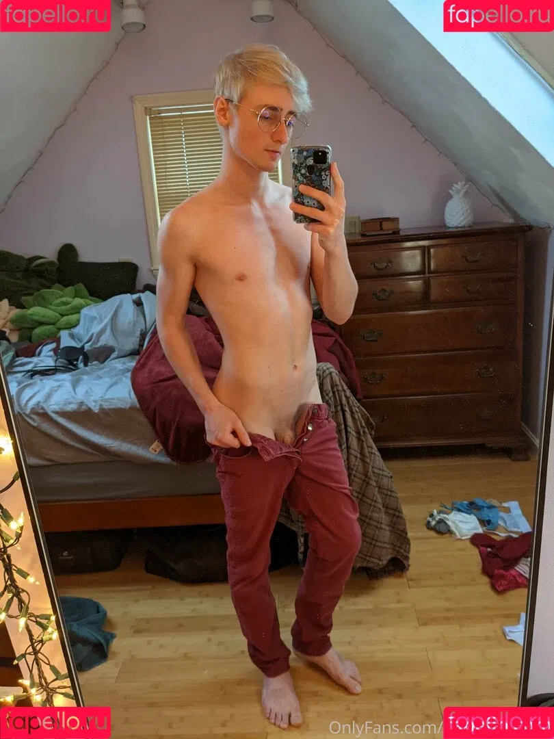 asmolcactus Onlyfans Photo Gallery 