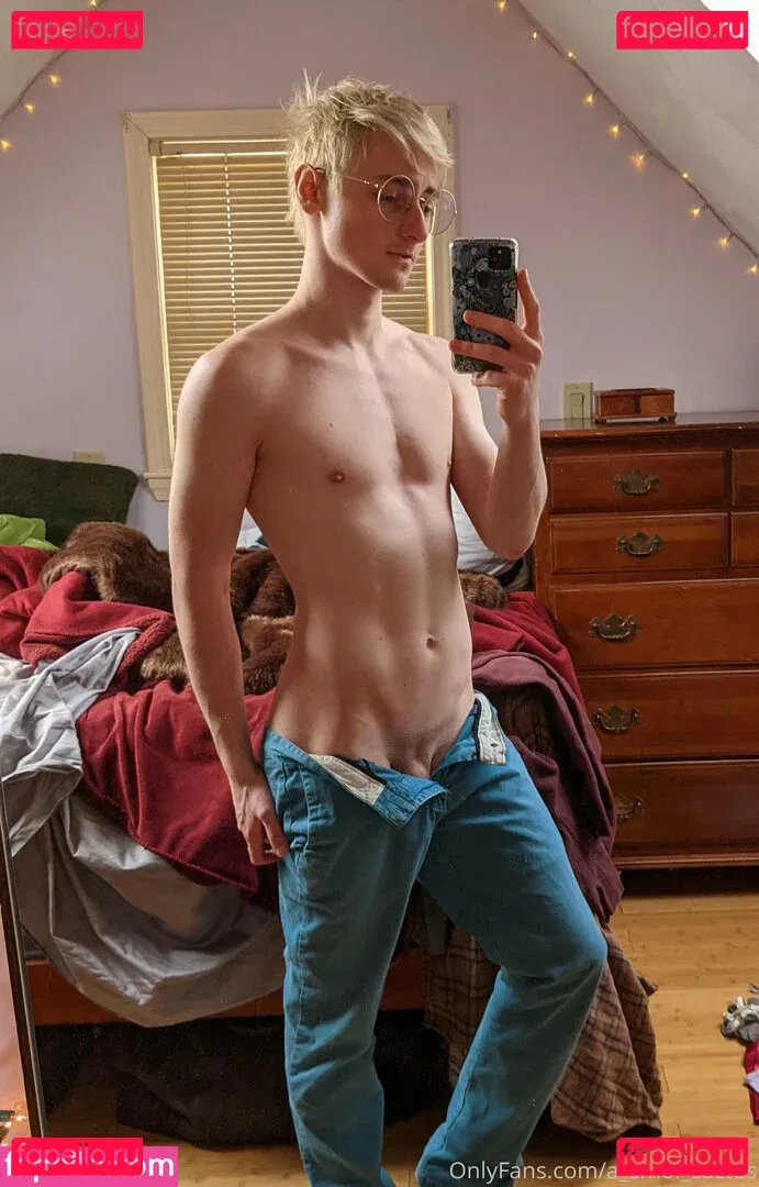 asmolcactus Onlyfans Photo Gallery 
