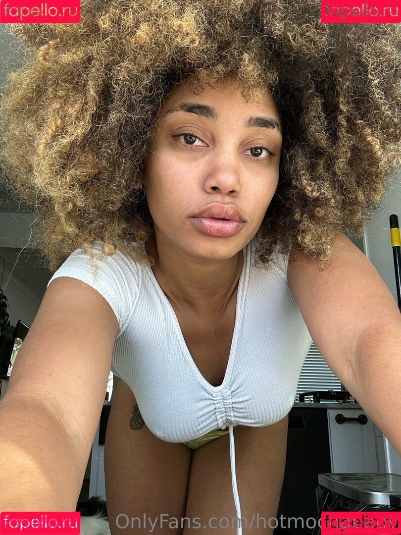 Hotmochababy Onlyfans Photo Gallery 