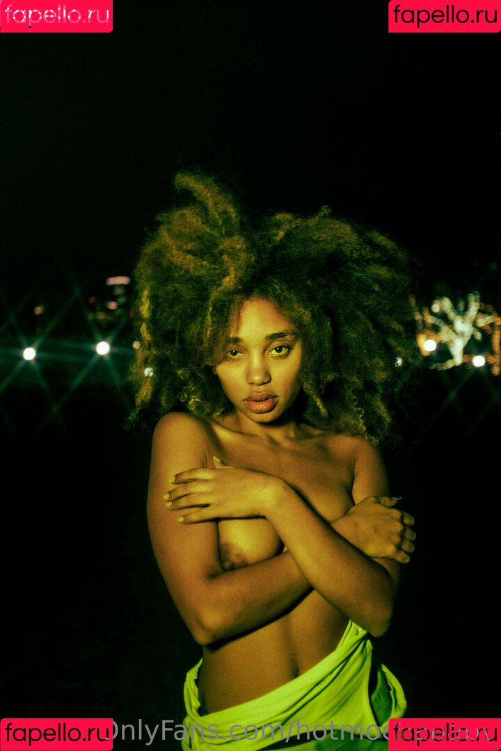 Hotmochababy Onlyfans Photo Gallery 