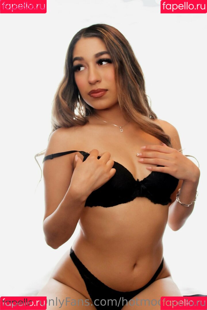 Hotmochababy Onlyfans Photo Gallery 