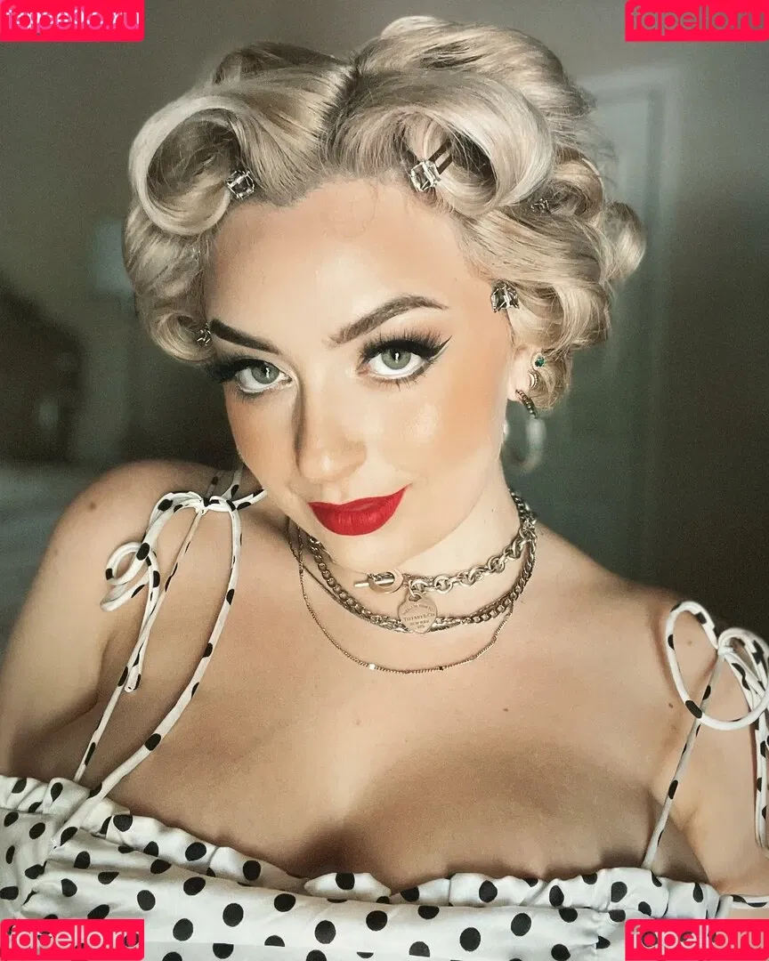 Joanne Rose Onlyfans Photo Gallery 