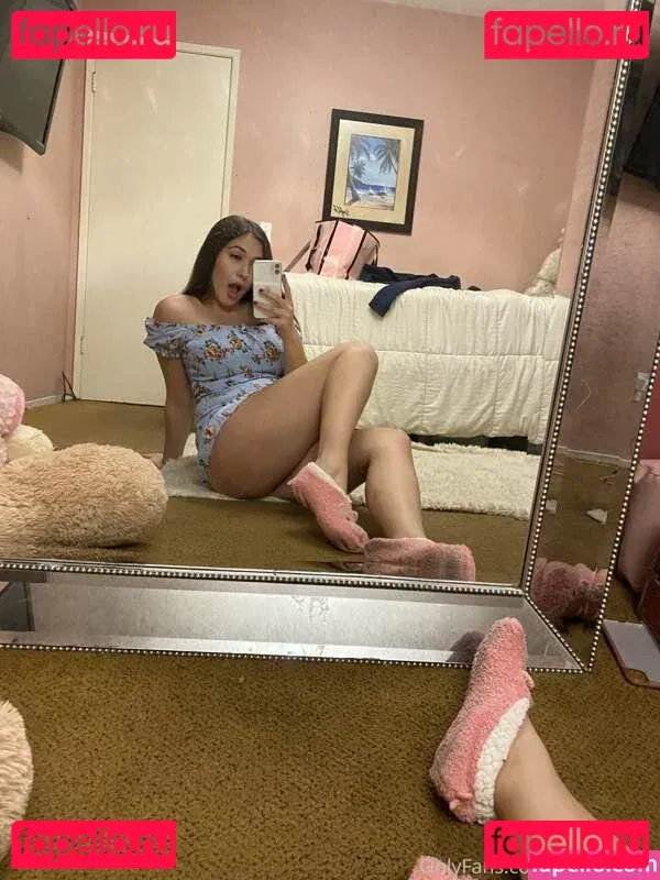 Wendy B. Onlyfans Photo Gallery 