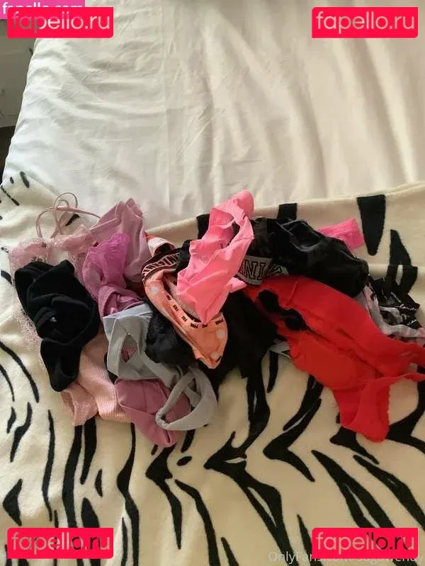 Wendy B. Onlyfans Photo Gallery 