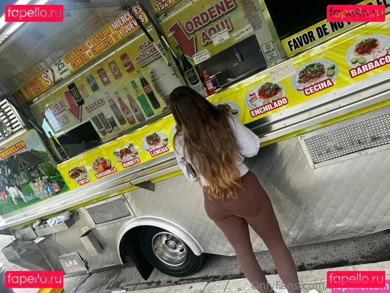 Wendy B. Onlyfans Photo Gallery 