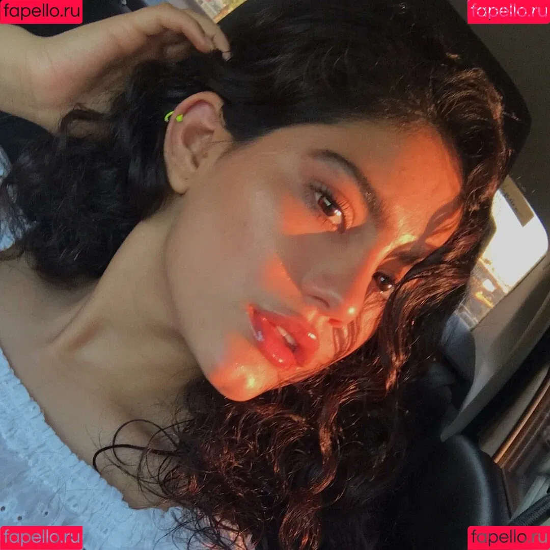 Isabel Neru Onlyfans Photo Gallery 